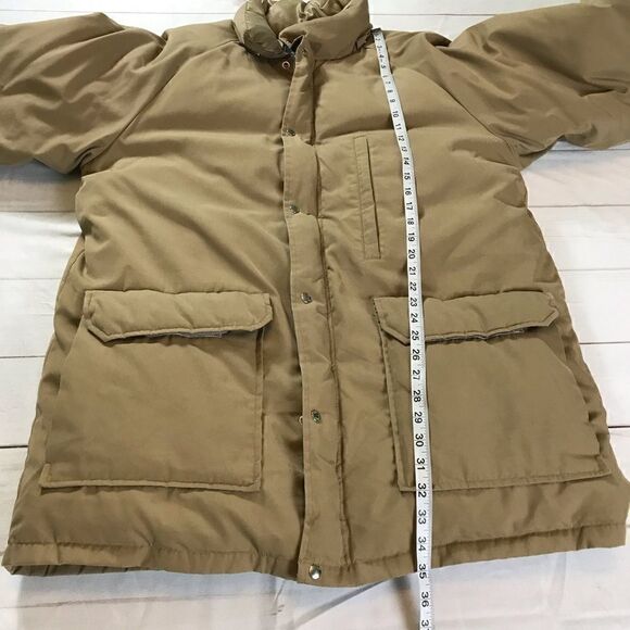 Snow Lion Men’s Vintage Puffer Jacket - Picture 10 of 13